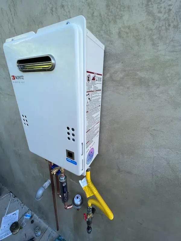 Tankless water heater installation for Lake Wimauma homes